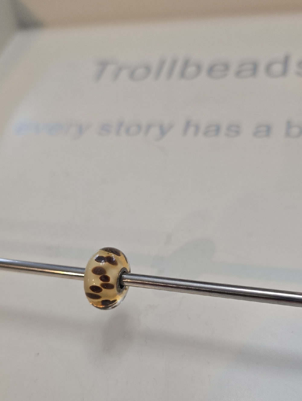 Trollbeads Cream Bracelet Charm with Brown Leopard Spots "Drifting Seeds"